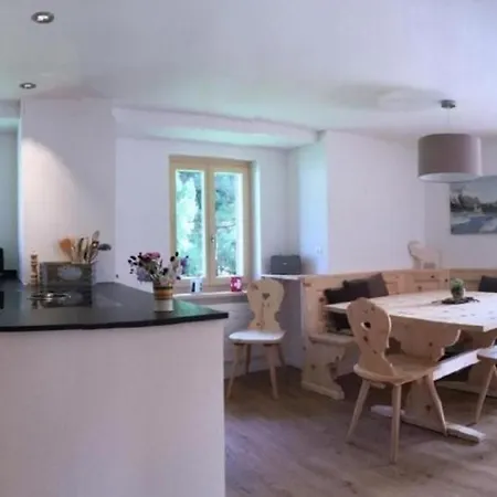 Chesa Kober, 4 Apartment *
